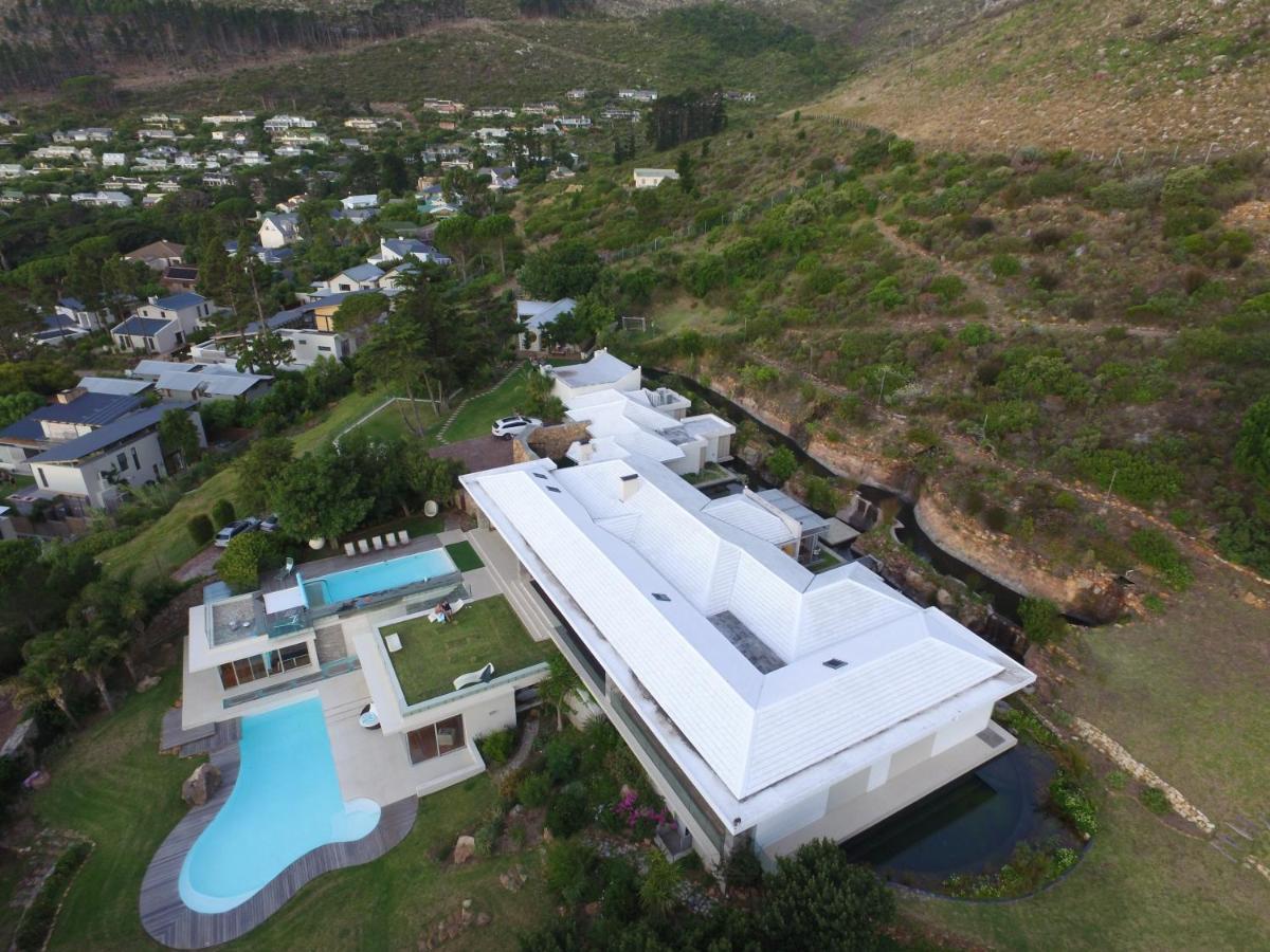 Flightdeck Villa